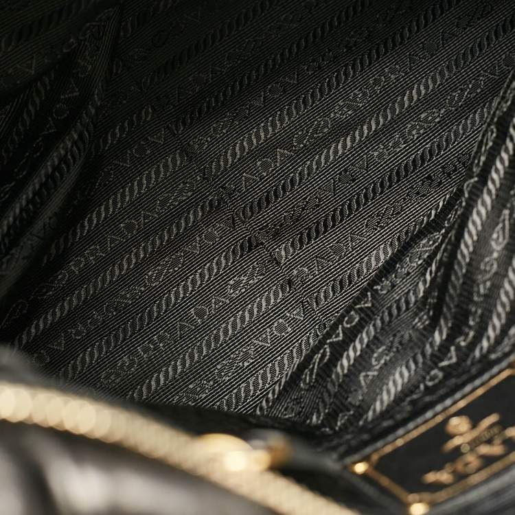 Pre Owned Prada Black Leather Gaufre Tote