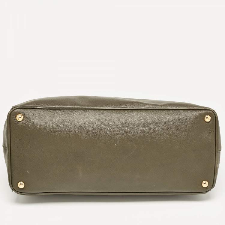 Pre Owned Prada Olive Green Saffiano Leather Extra Large Double Zip Tote