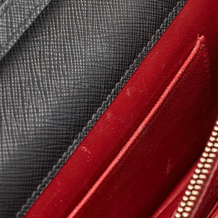 Pre Owned Prada Black Saffiano Leather Wallet on Chain