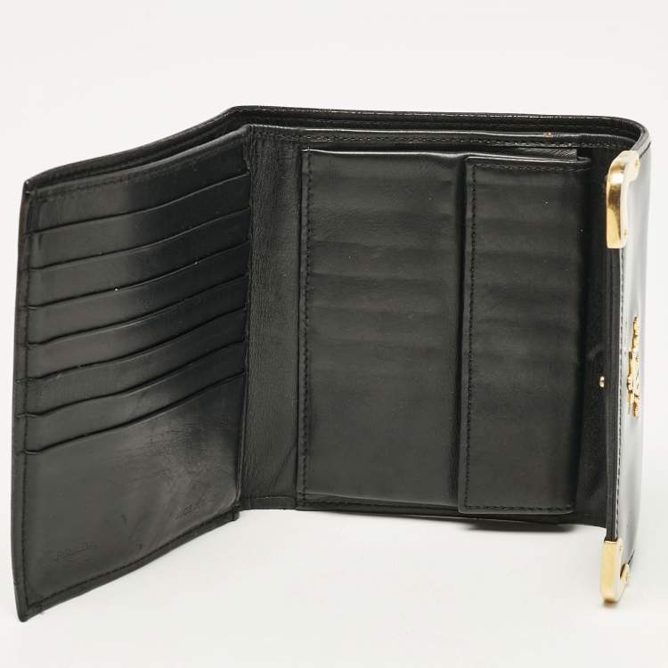 Pre Owned Prada Black Patent Leather Trifold Wallet