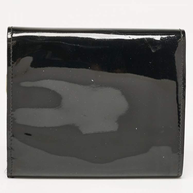 Pre Owned Prada Black Patent Leather Trifold Wallet