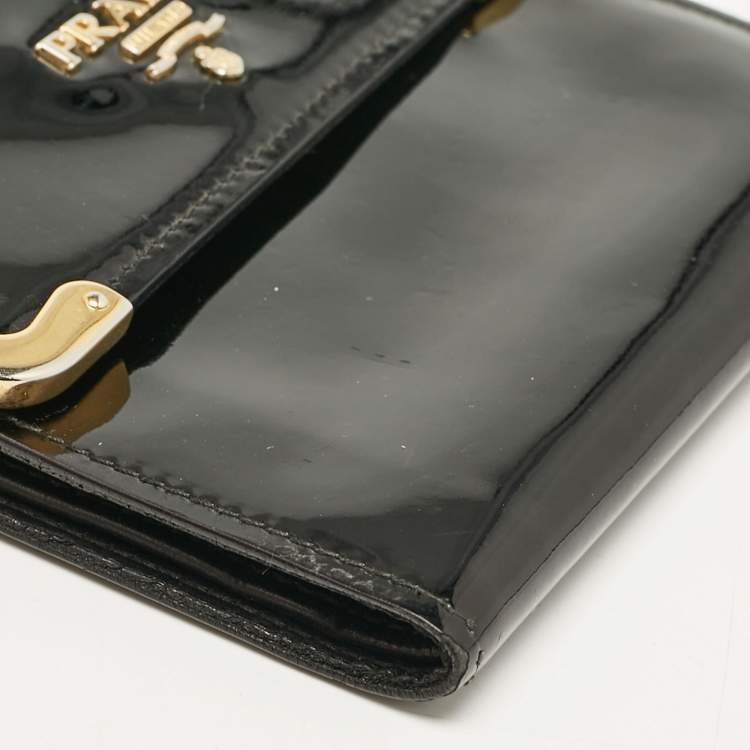 Pre Owned Prada Black Patent Leather Trifold Wallet