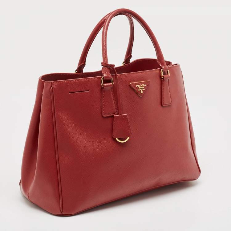 Pre Owned Prada Red Saffiano Lux Leather Large Galleria Open Tote