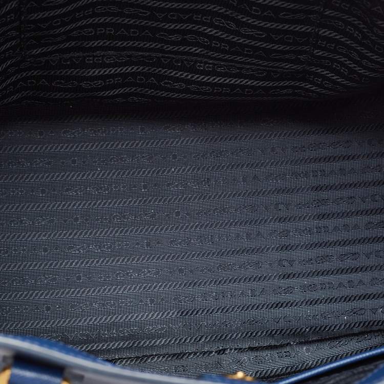 مملوكة مسبقًا Prada Navy Blue Saffiano Lux Leather Large Gardener's Tote