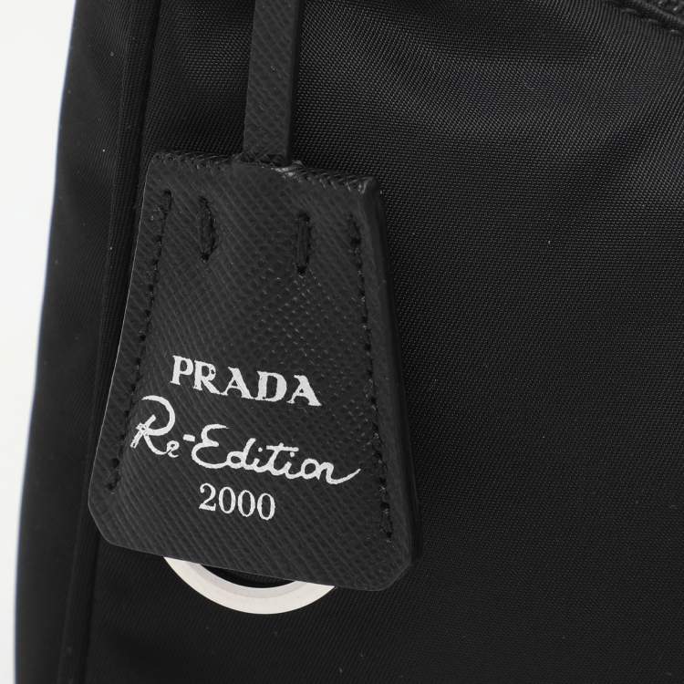 Pre Owned Prada Black Nylon Re-Edition 2000 Shoulder Bag