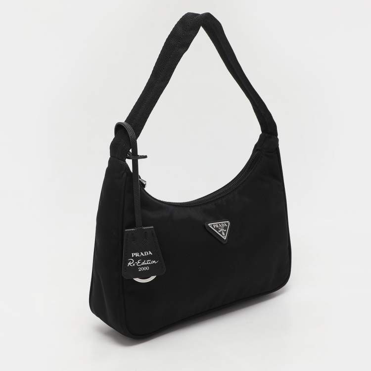 Pre Owned Prada Black Nylon Re-Edition 2000 Shoulder Bag
