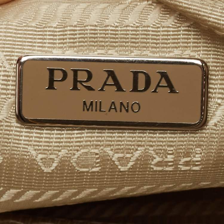 Pre Owned Prada Cream Nylon and Leather Re-Edition 2005 Bag