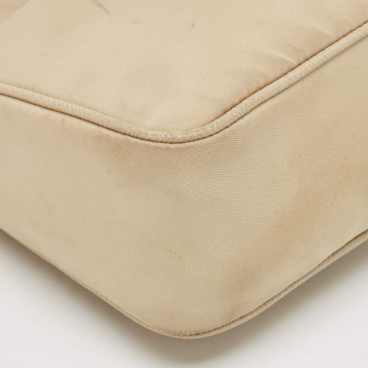 Pre Owned Prada Cream Nylon and Leather Re-Edition 2005 Bag