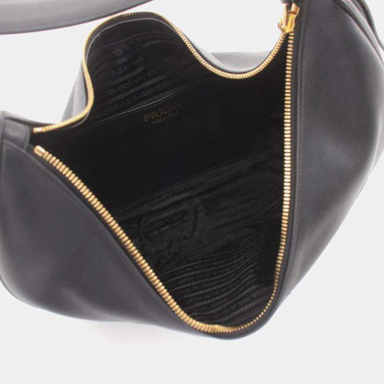 Pre Owned Prada Black Leather Soft Grain Hobo Bag