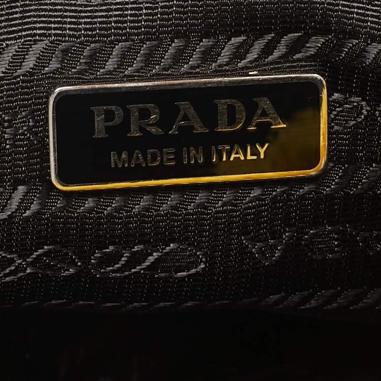مملوكة مسبقًا Prada Yellow Terry Cloth Mini Re-Edition 2000 Baguette Bag