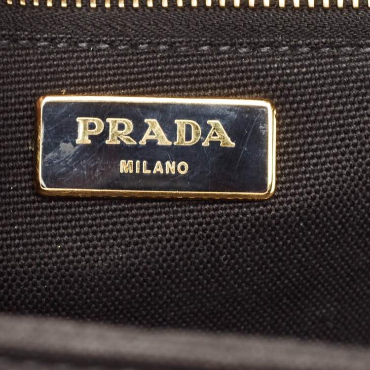 مملوكة مسبقًا Prada Black/Natural Wicker and Canvas Panier Bag