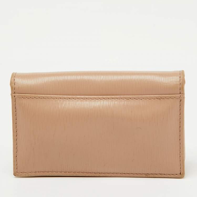 مملوكة مسبقًا Prada Beige Leather Logo Card Case