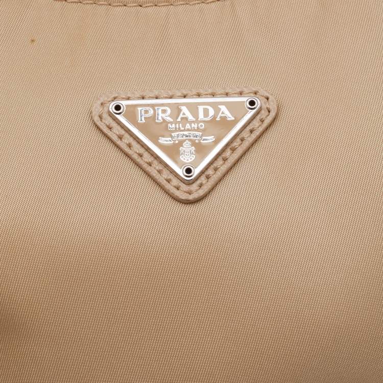 Pre Owned Prada Cream Nylon and Leather Re-Edition 2005 Bag