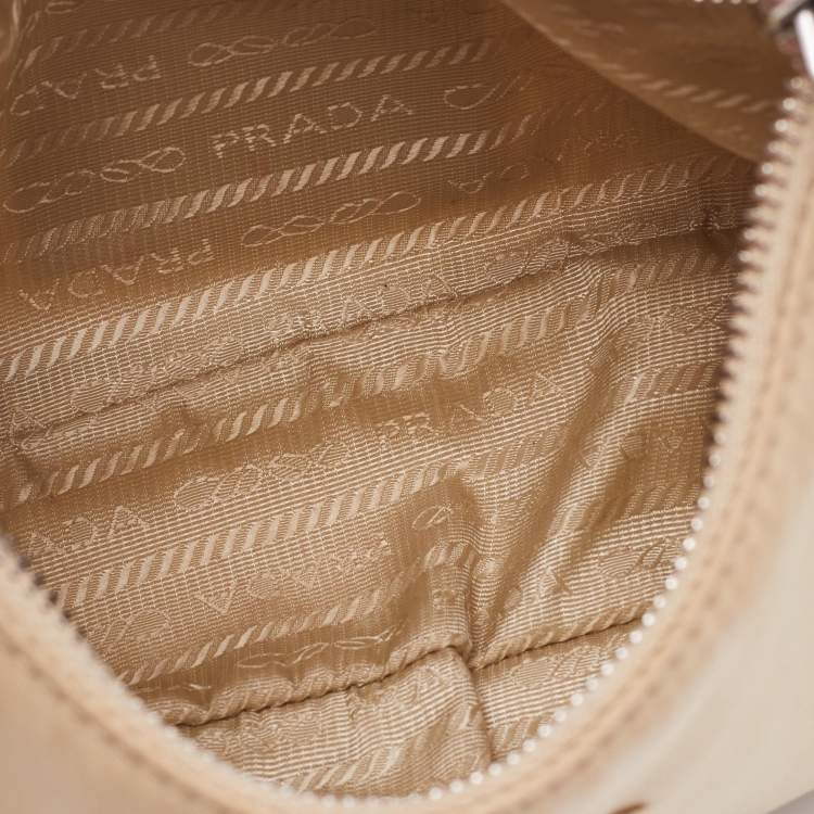 Pre Owned Prada Cream Nylon and Leather Re-Edition 2005 Bag