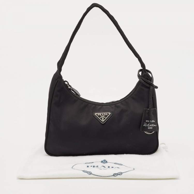 Pre Owned Prada Black Nylon Re-Edition 2000 Shoulder Bag