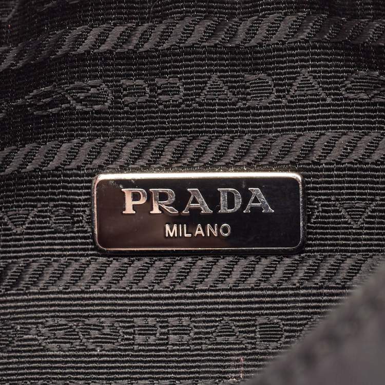 Pre Owned Prada Black Nylon Re-Edition 2000 Shoulder Bag