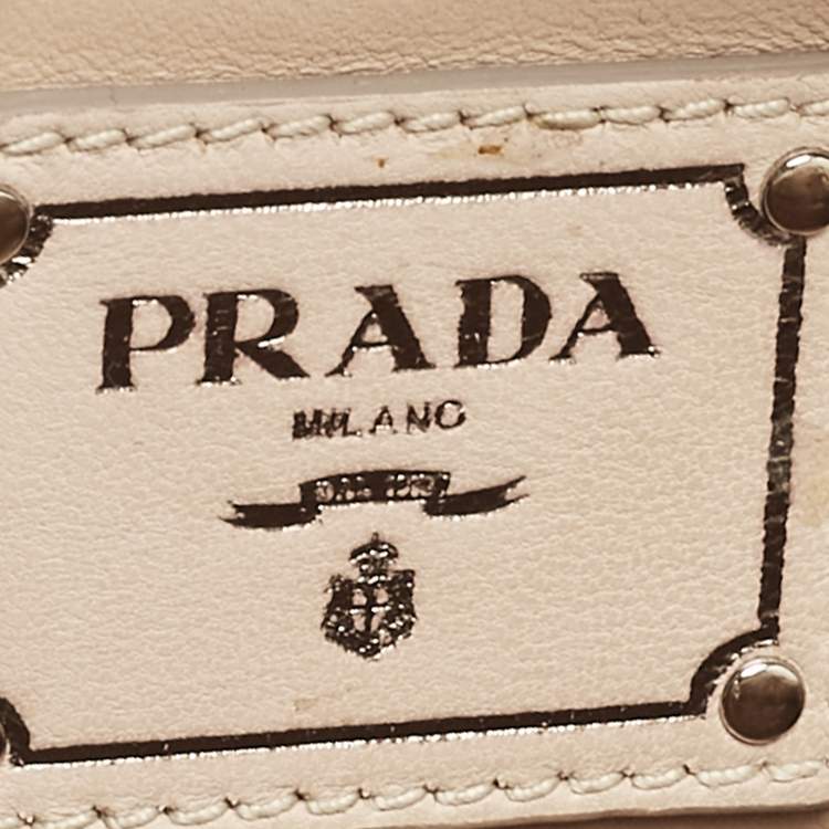 Pre Owned Prada Cream Nappa Gaufre Leather Frame Clutch