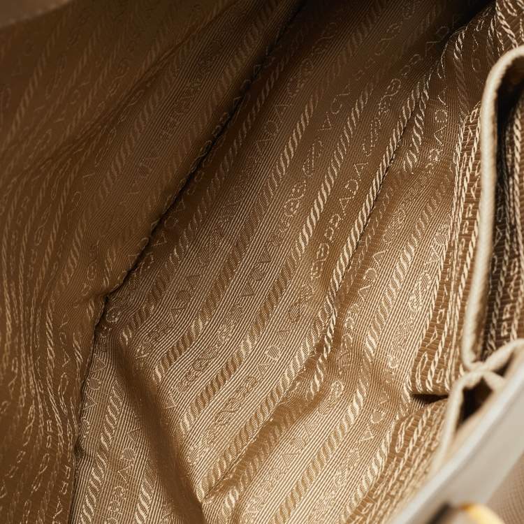 Pre Owned Prada Beige Leather Middle Zip Tote