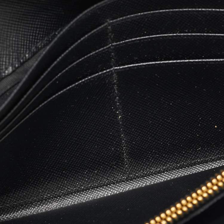 Pre Owned Prada Black/White Saffiano Leather Continental Wallet