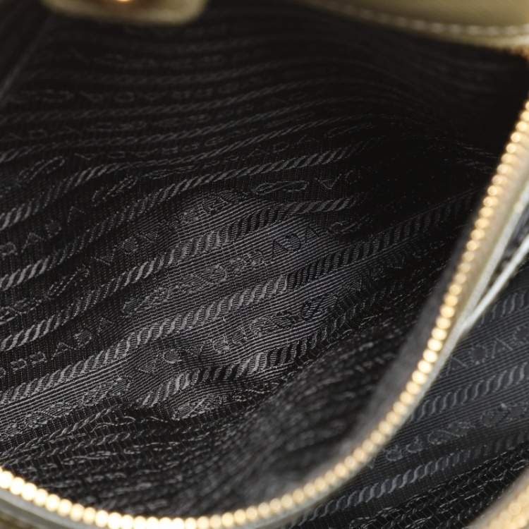 Pre Owned Prada Green Saffiano Lux Leather Dome Satchel