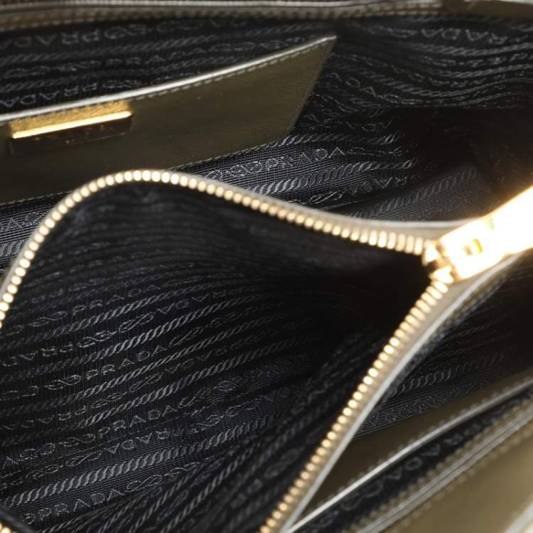 Pre Owned Prada Green Saffiano Lux Leather Dome Satchel