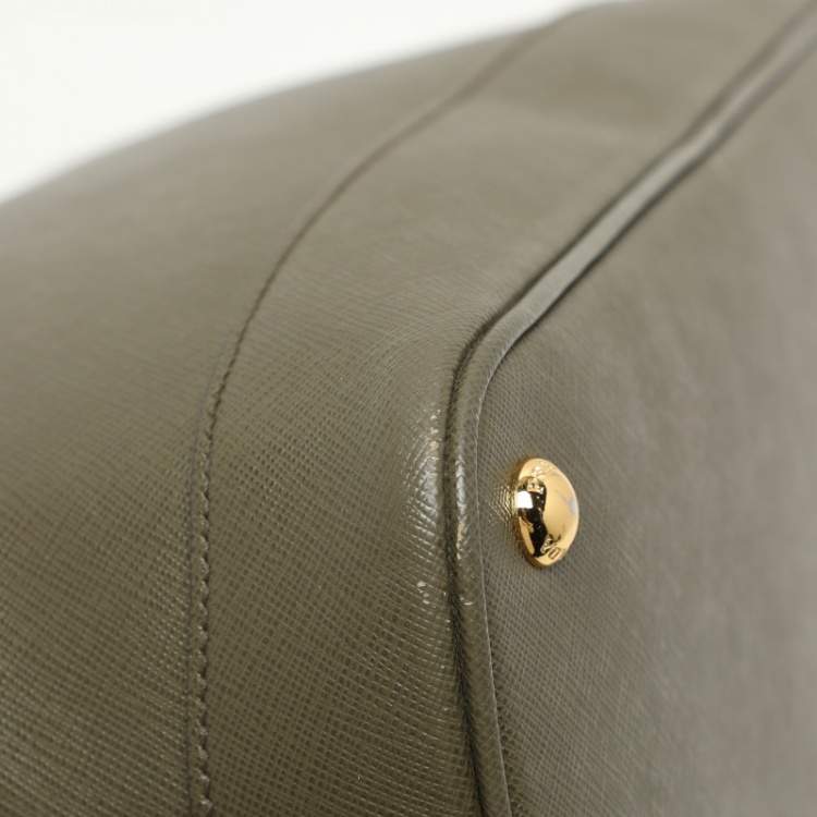 Pre Owned Prada Green Saffiano Lux Leather Dome Satchel