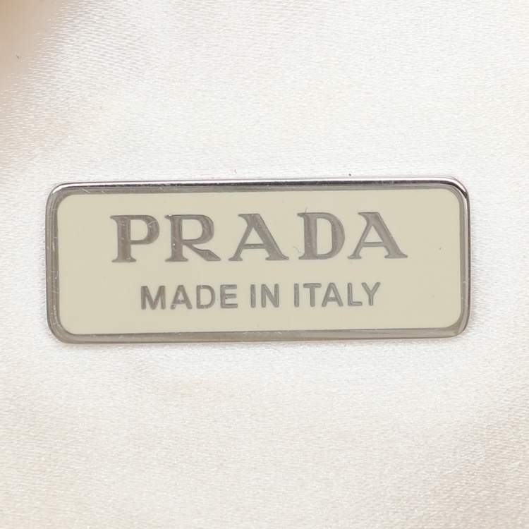 Pre Owned Prada Off White Satin Crystal Embellished Re-Edition 2000 Baguette Bag