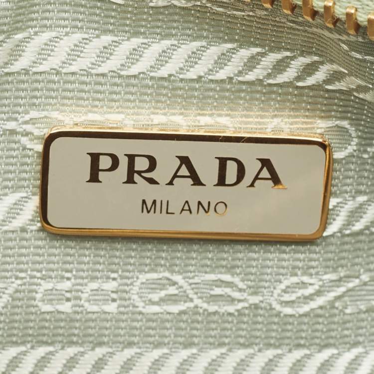 Pre Owned Prada Mint Green Raffia Re-Edition 2005 Shoulder Bag