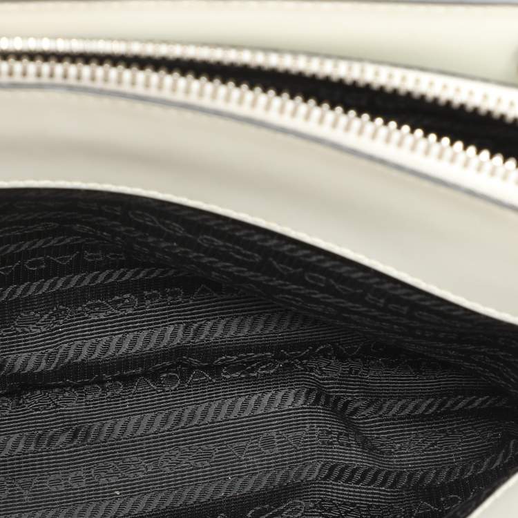 Pre Owned Prada White Patent Leather Re-edition 1995 Tote