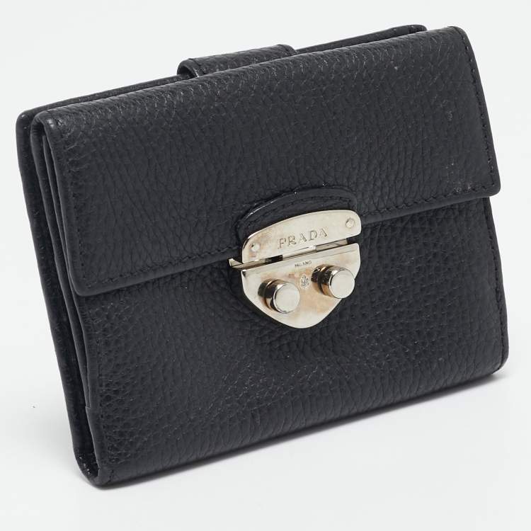 Pre Owned Prada Black Leather Compact Wallet