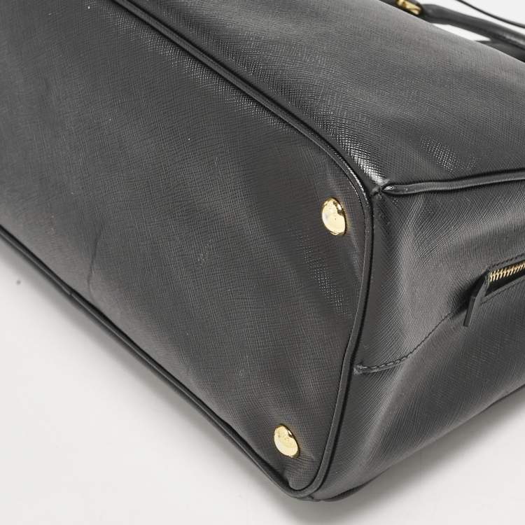 Pre Owned Prada Black Saffiano Lux Leather Middle Zip Tote