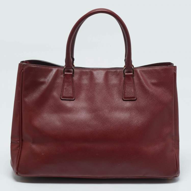 Pre Owned Prada Red Saffiano Leather Large Gardener's Tote