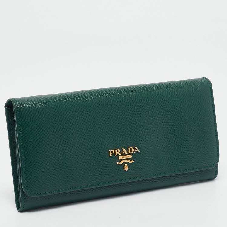 Pre Owned Prada Green Leather Logo Flap Continental Wallet