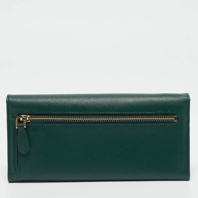 Pre Owned Prada Green Leather Logo Flap Continental Wallet