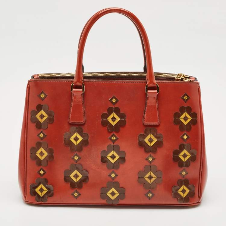 Pre Owned Prada Brick Red Patent Leather Medium Floral Applique Double Zip Tote