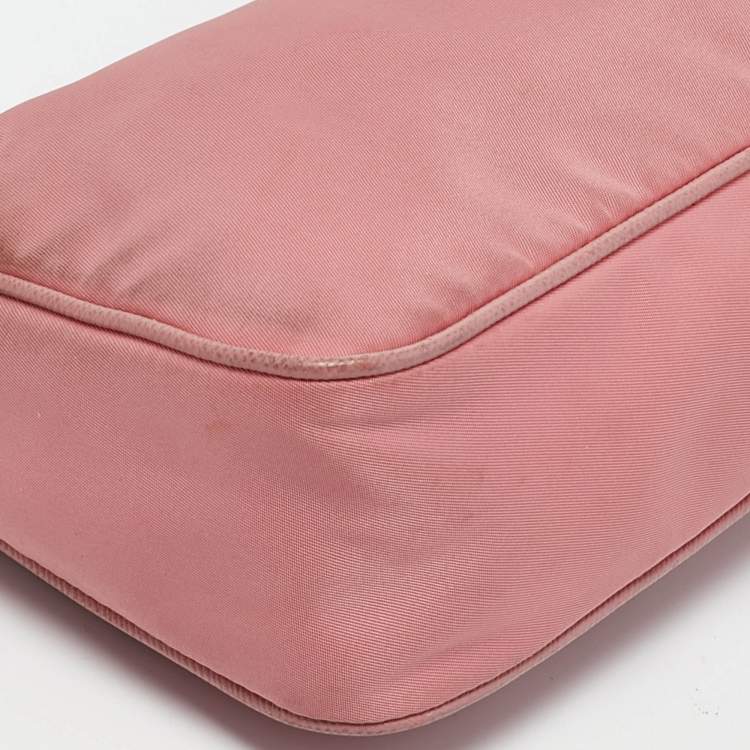 Pre Owned Prada Pink Nylon and Saffiano Leather Re-Edition 2005 Shoulder Bag