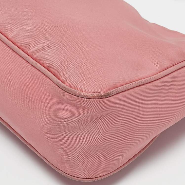 Pre Owned Prada Pink Nylon and Saffiano Leather Re-Edition 2005 Shoulder Bag