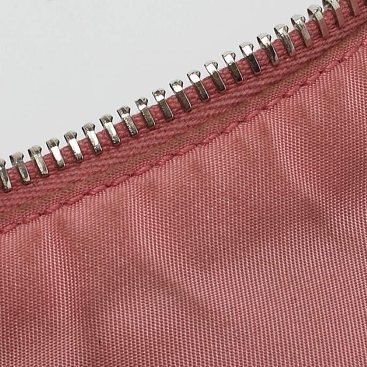 Pre Owned Prada Pink Nylon and Saffiano Leather Re-Edition 2005 Shoulder Bag