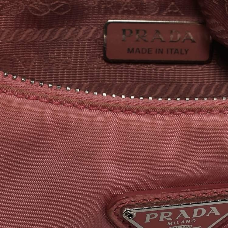Pre Owned Prada Pink Nylon and Saffiano Leather Re-Edition 2005 Shoulder Bag