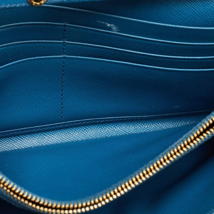 Pre Owned Prada Blue Saffiano Lux Leather Logo Flap Wallet On Chain