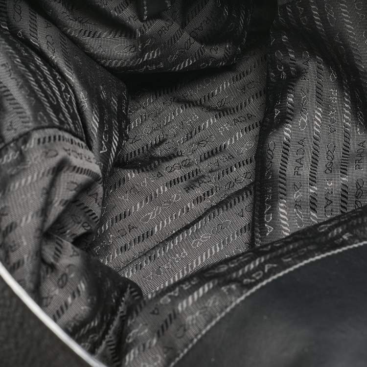 Pre Owned Prada Black Vitello Daino Leather Logo Embossed Tote