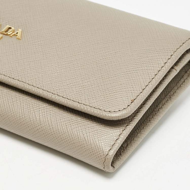 Pre Owned Prada Grey Leather Logo Flap Continental Wallet