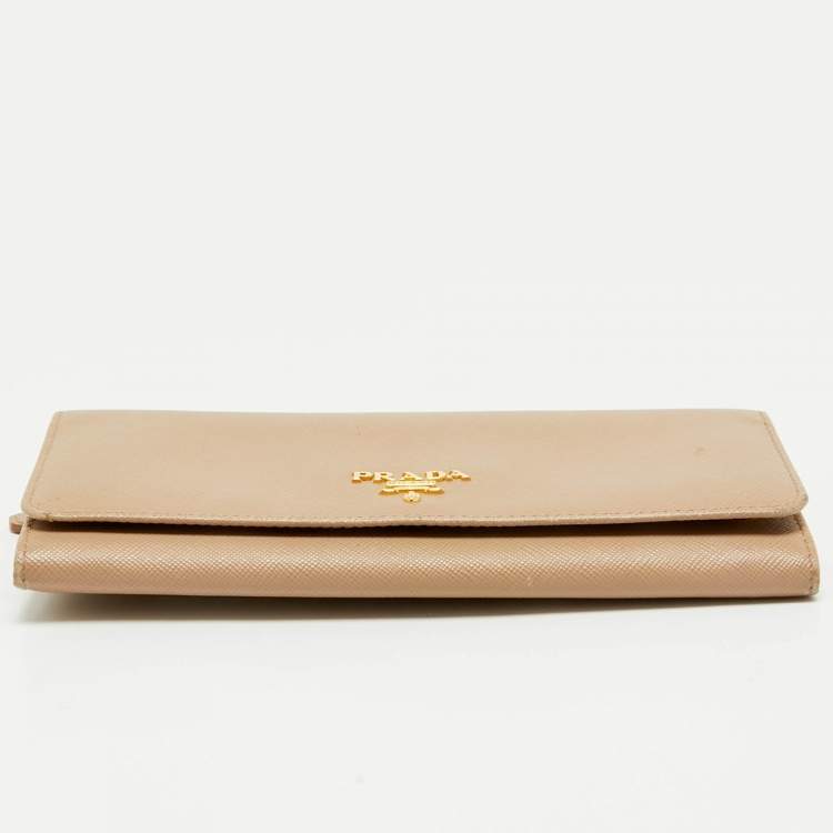 Pre Owned Prada Beige Saffiano Metal Leather Logo Flap Continental Wallet