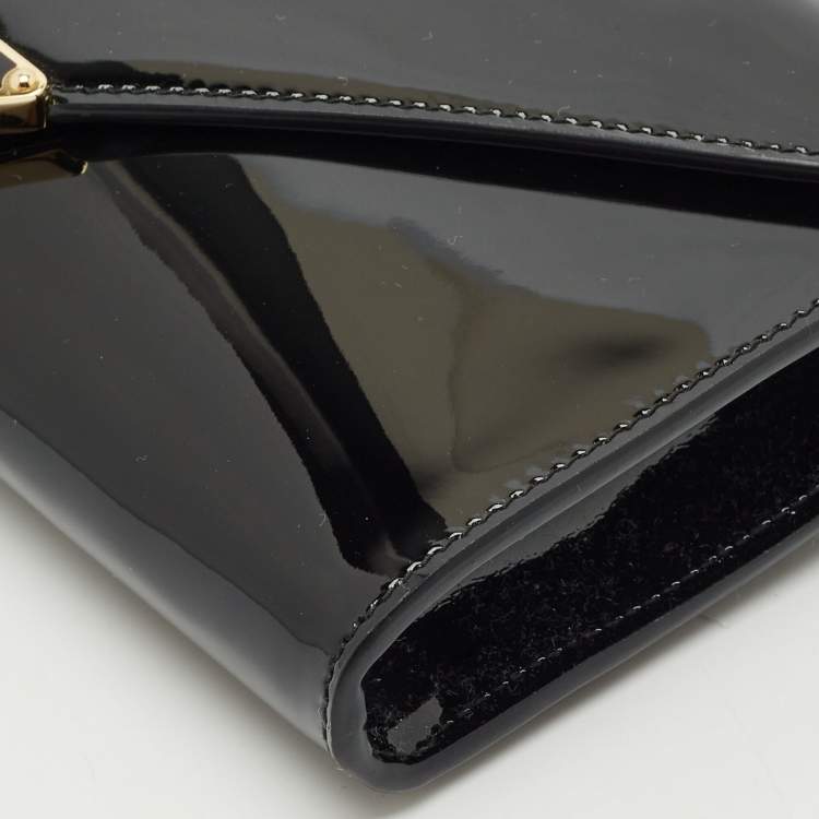 Pre Owned Prada Black Patent Leather Enamel Triangle Logo Wallet On Chain