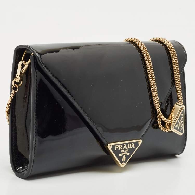 Pre Owned Prada Black Patent Leather Enamel Triangle Logo Wallet On Chain
