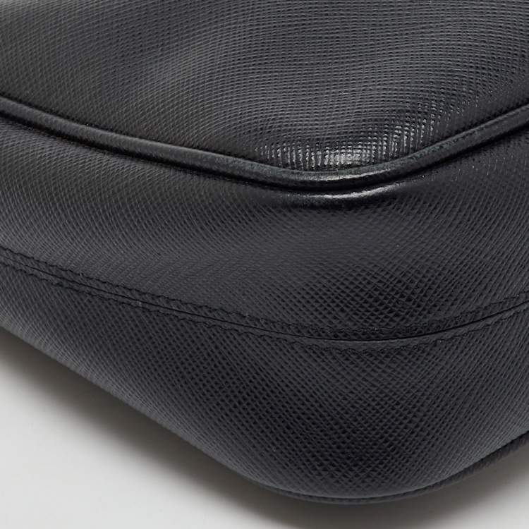 Pre Owned Prada Black Saffiano Lux Leather Re-Edition 2005 Bag