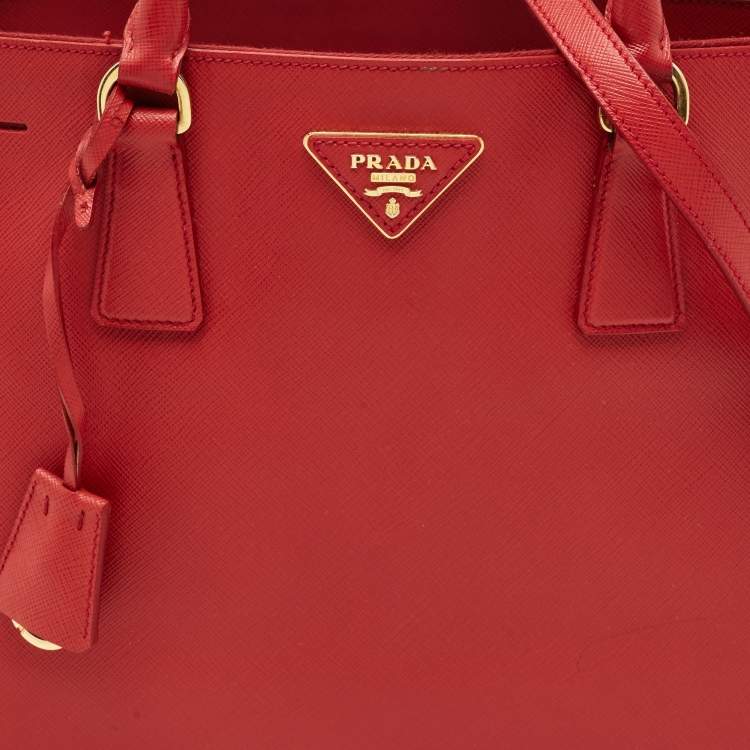 Pre Owned Prada Red Saffiano Lux Leather Medium Double Zip Tote