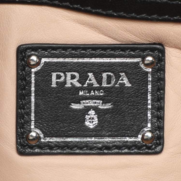 Pre Owned Prada Black Leather Gaufre Chain Shoulder Bags