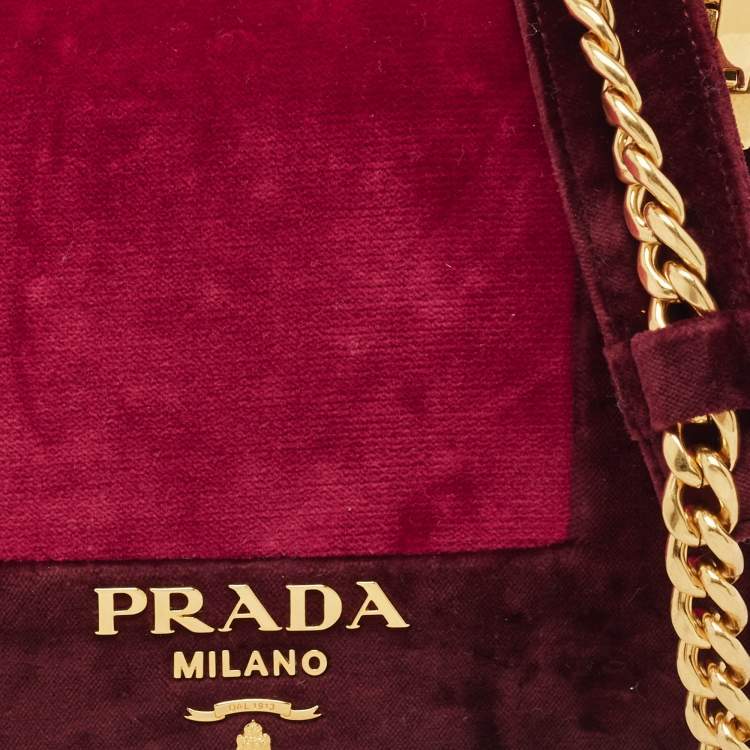 Pre Owned Prada Burgundy/Pink Velvet Logo Chain Crossbody Bag