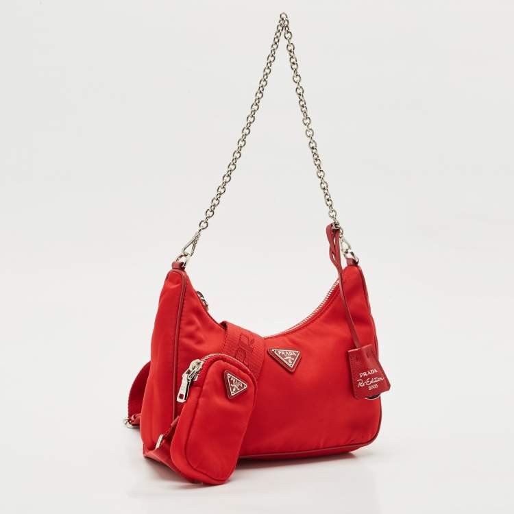 Pre Owned Prada Red Nylon and Saffiano Leather Re-Edition 2005 Bag